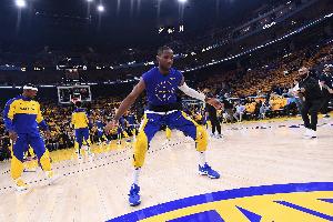 名记:库明加想当基石 若勇士不提升报价 他就会签1年790万