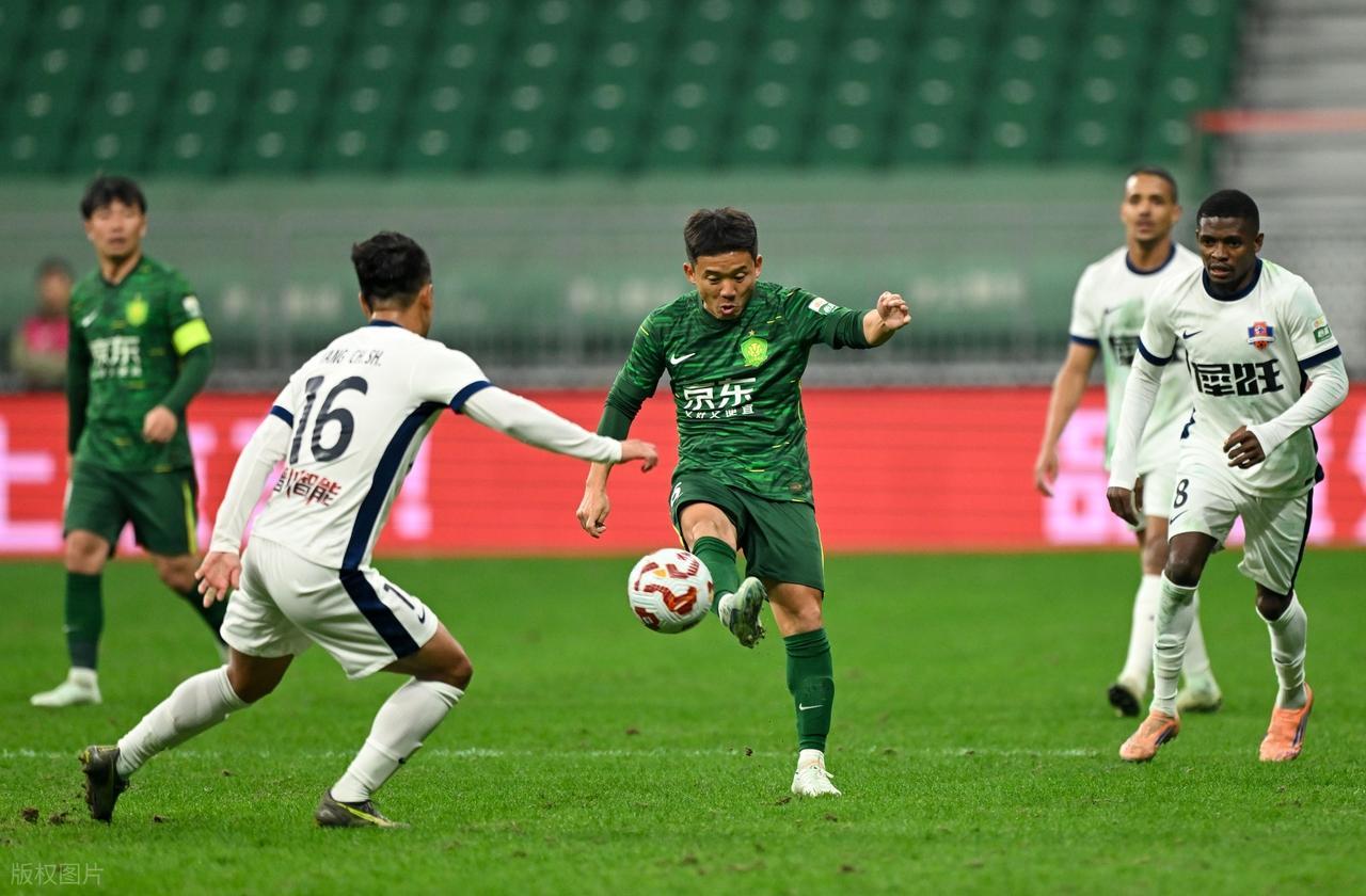 中国足彩网-大反转!北京国安这是什么操作?官宣续约两名必走之人,球迷热议