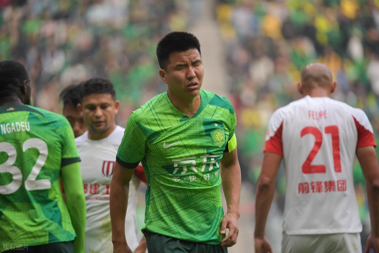 中国足彩网-大反转!北京国安这是什么操作?官宣续约两名必走之人,球迷热议