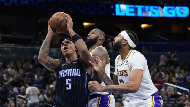 1699157144872084928.png 中国足彩网-防守瘫痪篮板被爆!詹眉时间拉满湖人季初隐患重重