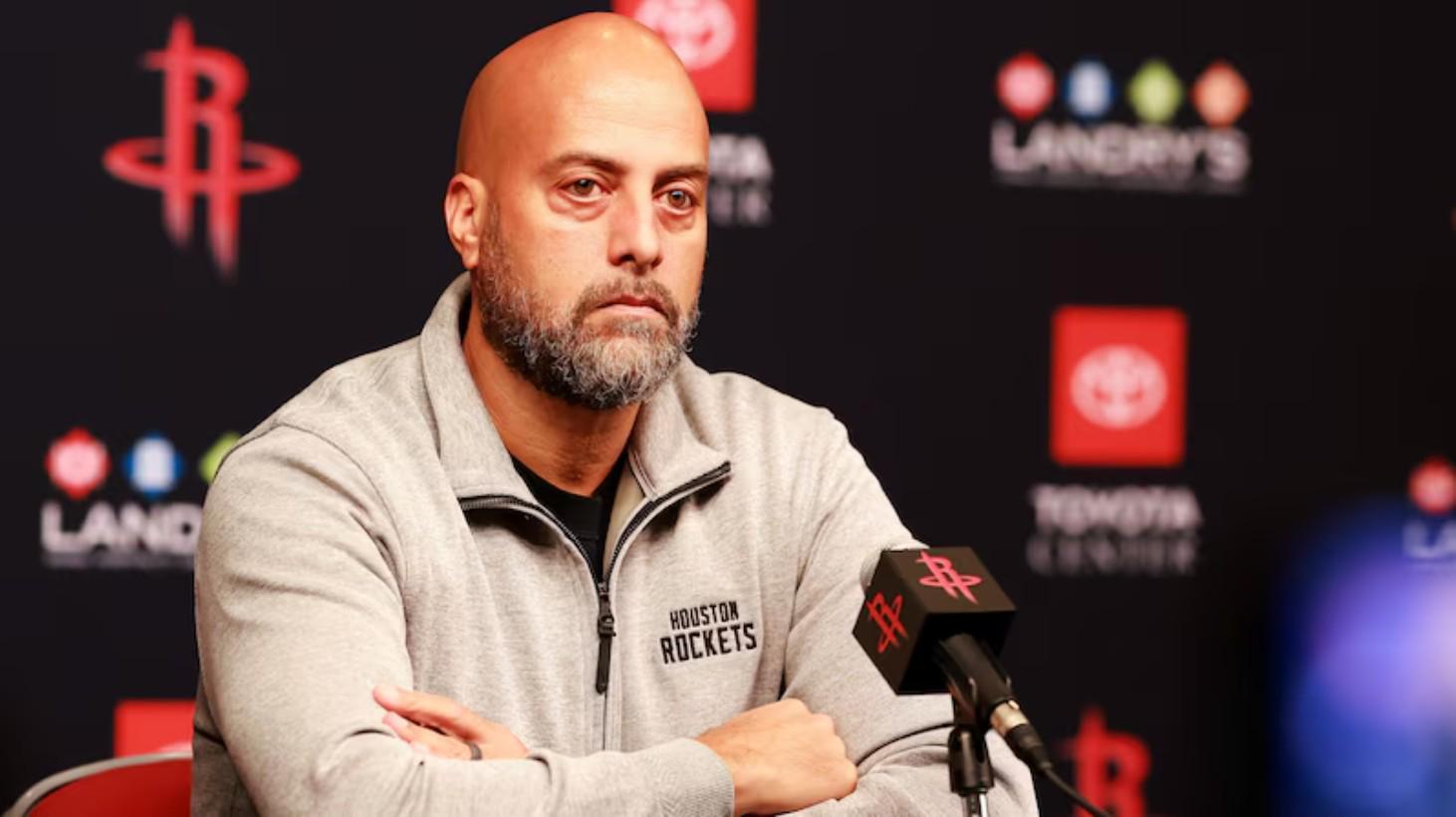 足彩网-记者:火箭与联盟一半球队谈判过,曾谈过伊森、芬尼-史密斯和卡佩拉