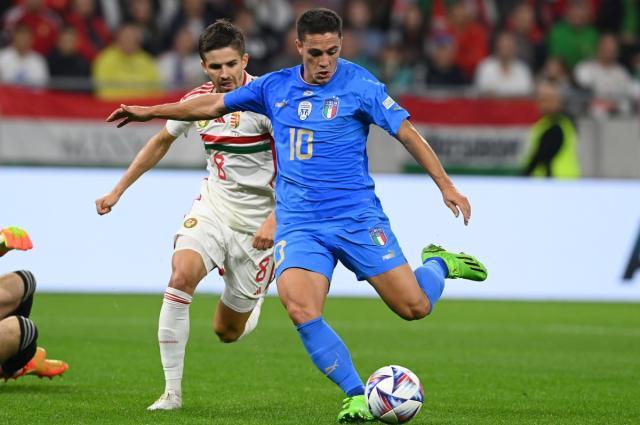 1664242121322047619.jpg 足彩网-2球换来6分!00后新秀再破门 曼乔给小因扎吉上课