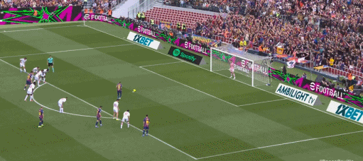 中国足彩网-半场：巴萨3-1塞维利亚，拉菲尼亚点射双响，奥尔莫破门